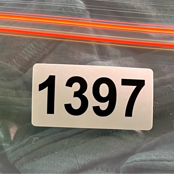 Lululemon Essential Tank *Train In Teal Lagoon Size 12 Racerback Gym Yoga - Picture 12 of 12